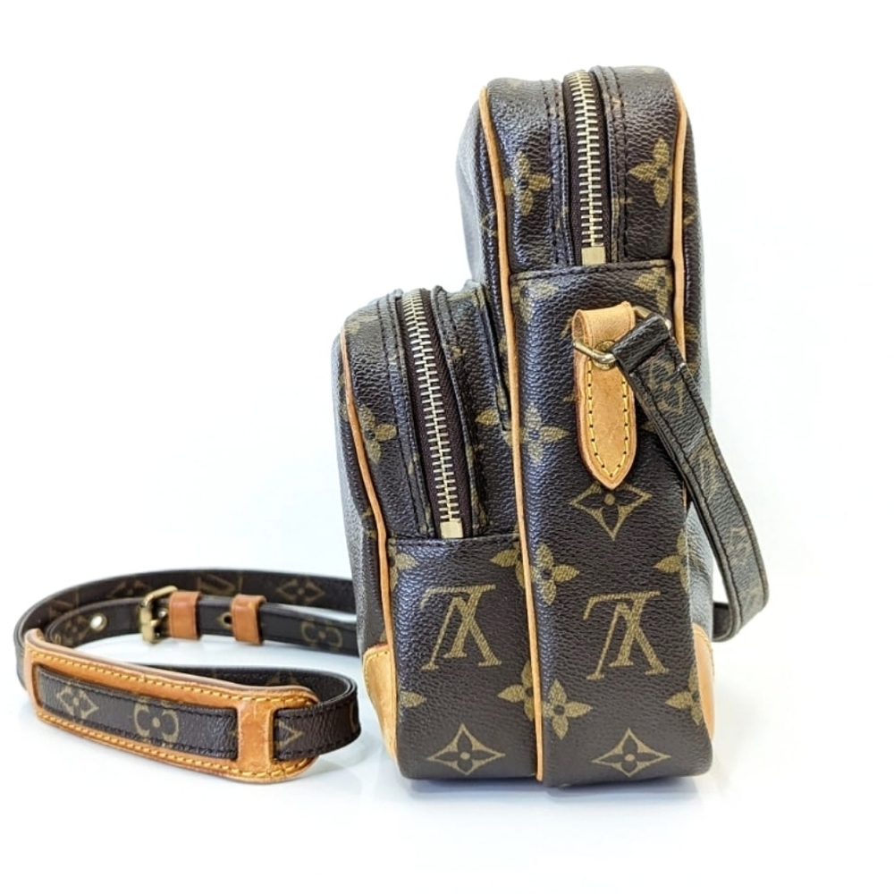 💎Authentic Louis Vuitton Amazon monogram crossbody Bag. Includes Free Gift! 😍 - Picture 12 of 17